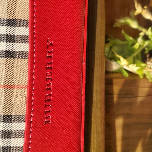 Burberry Haymarket Check Canvas/Leather handbag - Picture 3 of 17